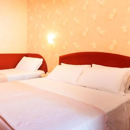 Hotel Souvenir Bellaria-Igea Marina Zewnętrze zdjęcie