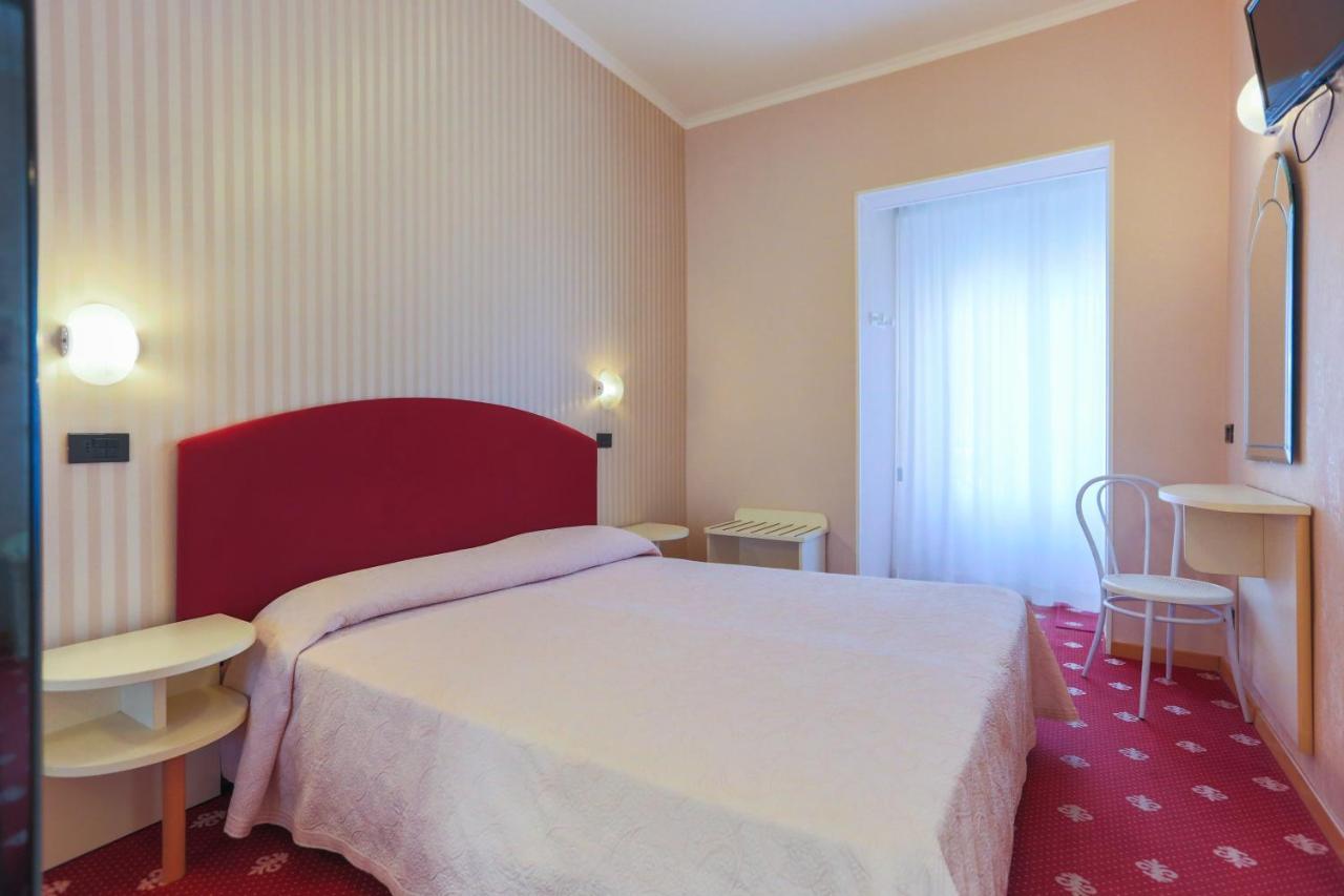 Hotel Souvenir Bellaria-Igea Marina Zewnętrze zdjęcie