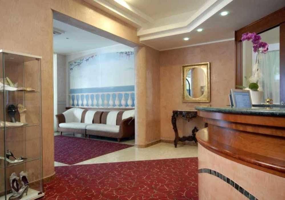 Hotel Souvenir Bellaria-Igea Marina Zewnętrze zdjęcie