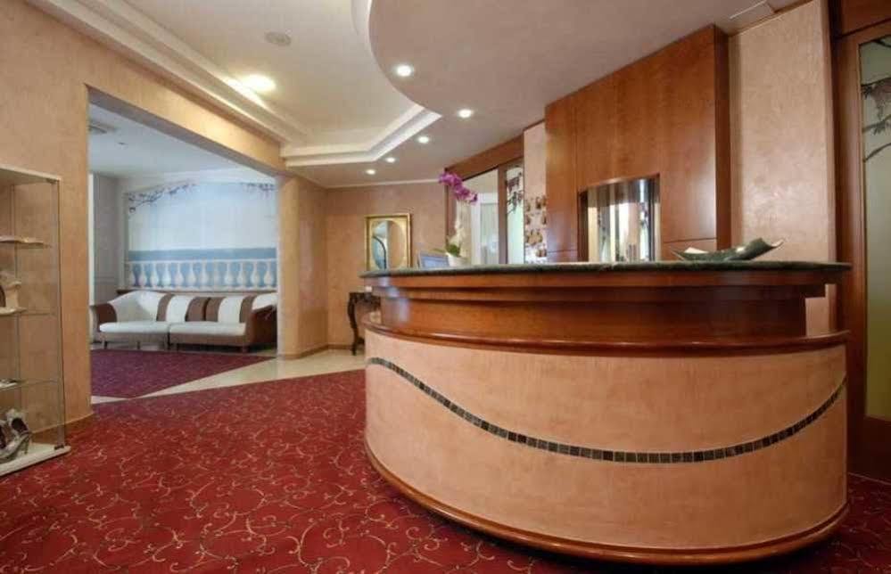 Hotel Souvenir Bellaria-Igea Marina Zewnętrze zdjęcie